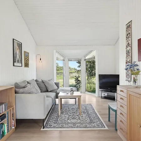 3 Bedroom Gorgeous In * Hjørring